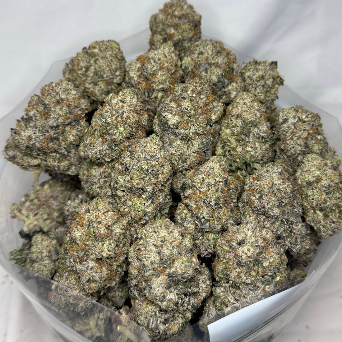 Blunt Force Trauma AAAAA Hybrid 38% THC exotic gas flower with frosty trichomes – Toronto cannabis delivery
