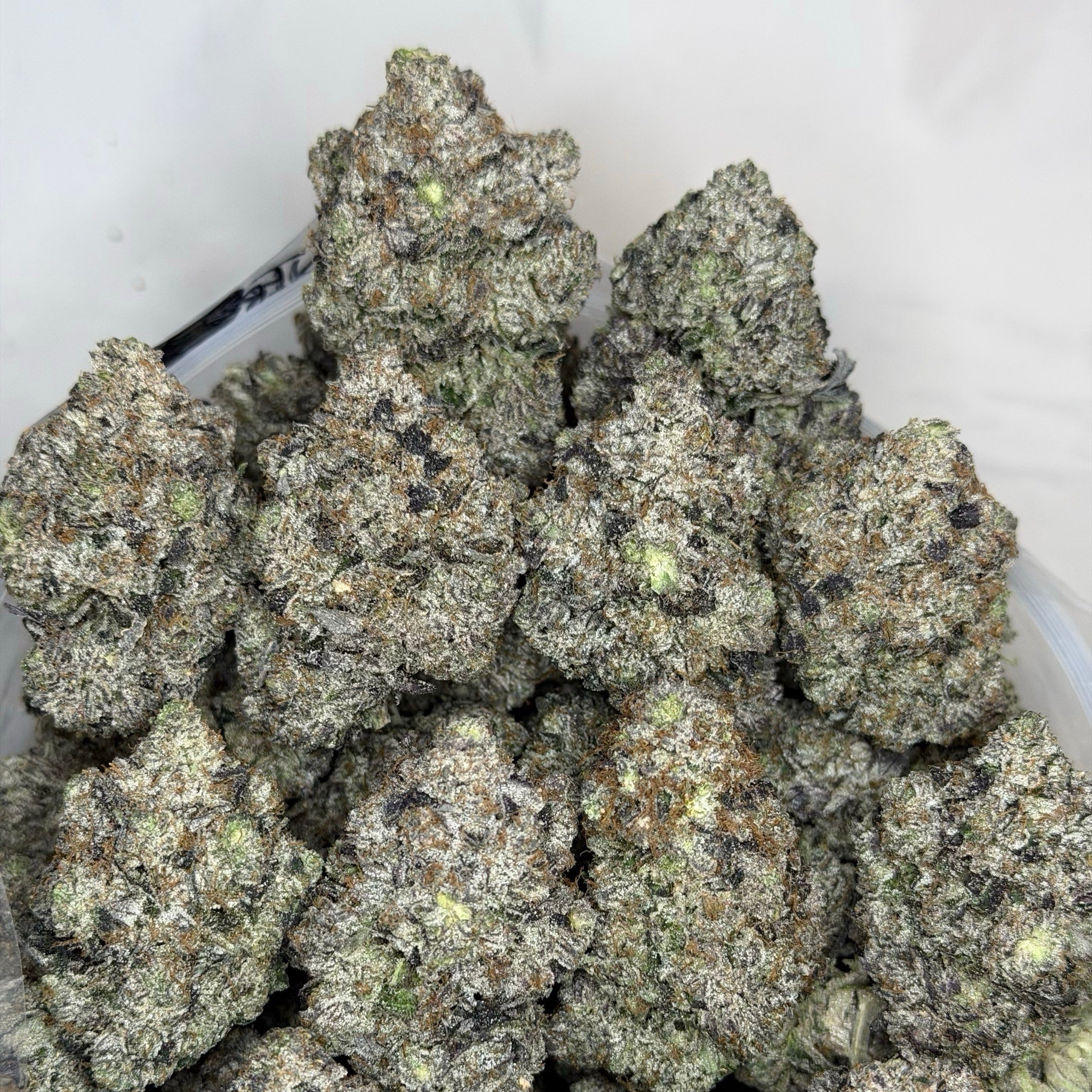 Kraft Pink LSO AAAAA Indica dense purple buds with heavy trichomes premium craft flower Toronto