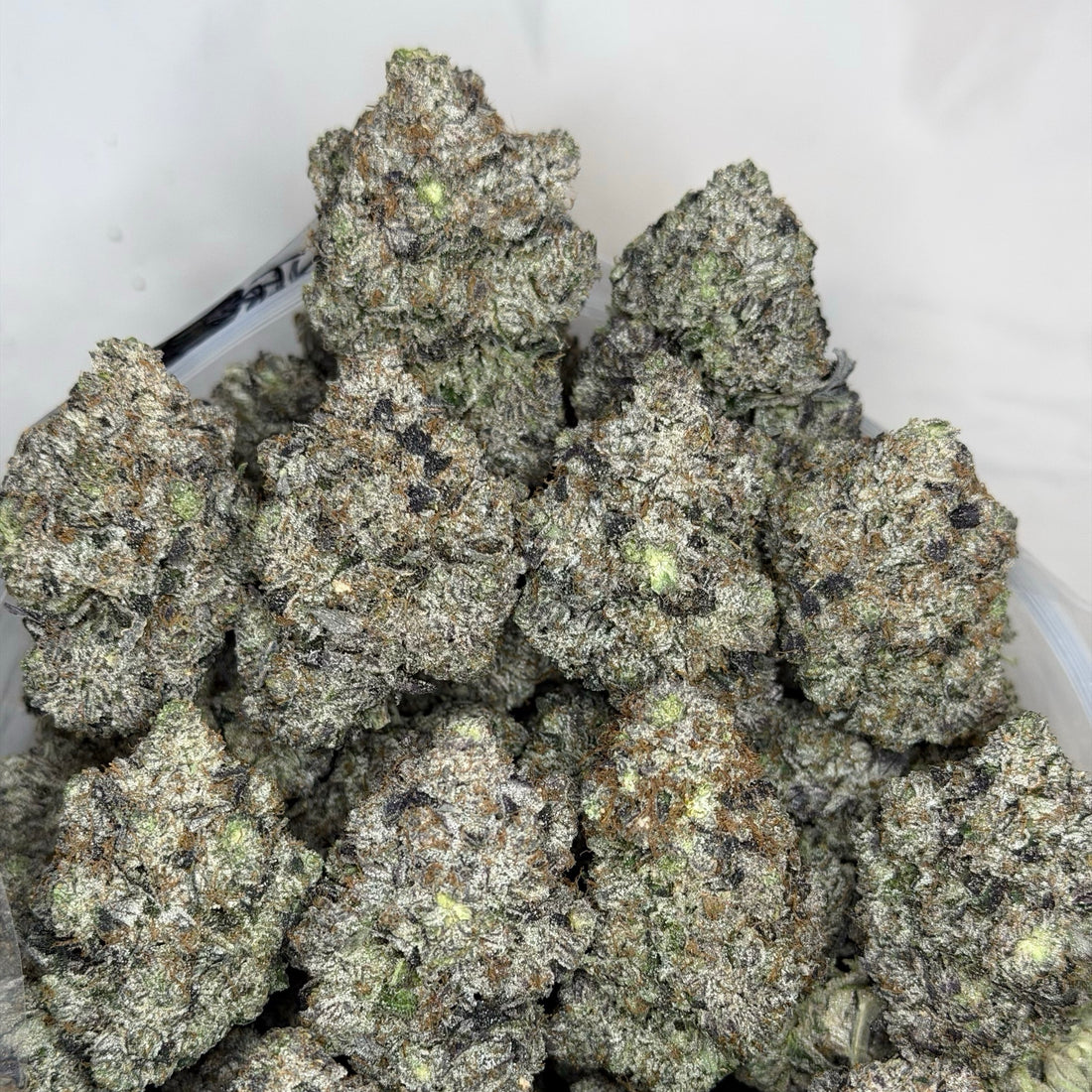 Kraft Pink LSO AAAAA Indica dense purple buds with heavy trichomes premium craft flower Toronto