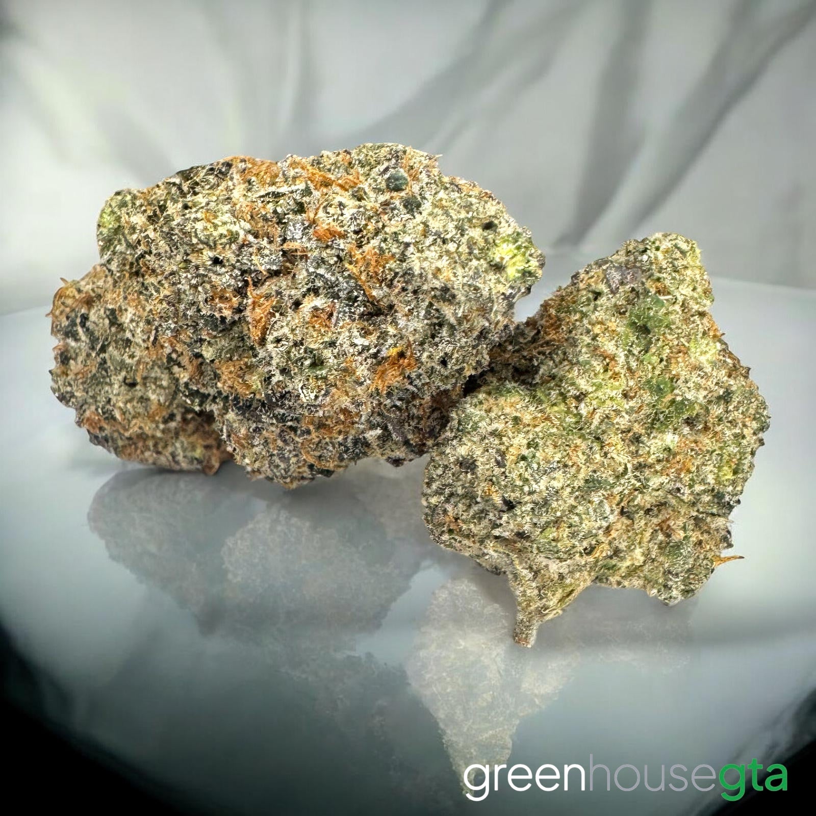 Peanut Butter Souffle AAA+ hybrid buds close up - premium cannabis delivery Toronto GTA