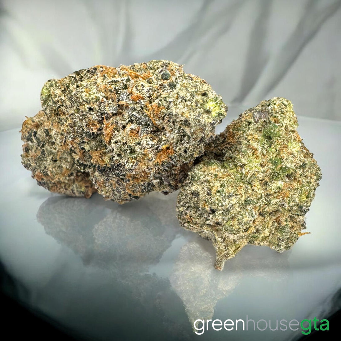 Peanut Butter Souffle AAA+ hybrid buds close up - premium cannabis delivery Toronto GTA