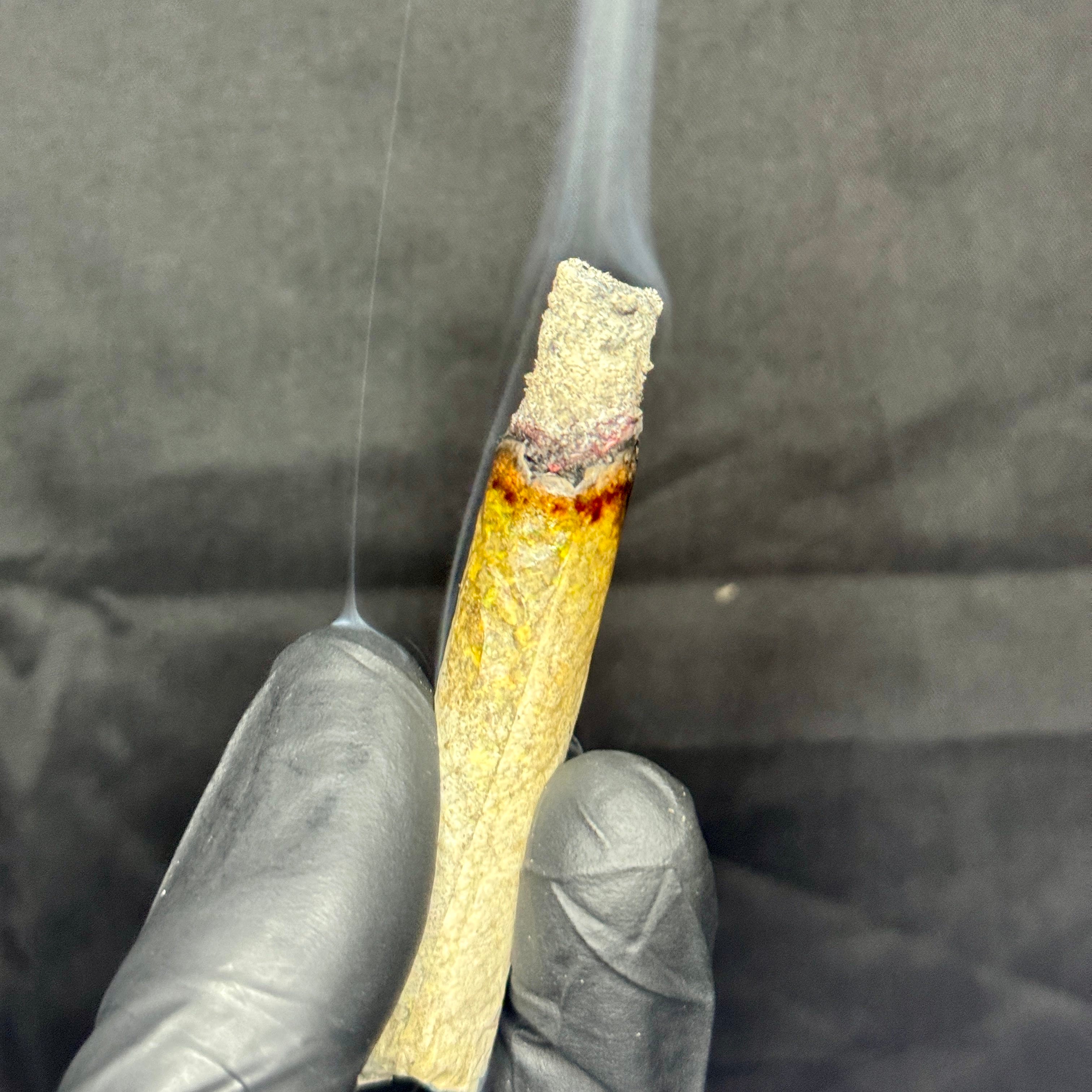 Pre-roll of Project Pink Quads AAAAA Indica Popcorn – 37% THC – Smooth Burn and Heavy Indica Relaxation – Toronto Weed Delivery