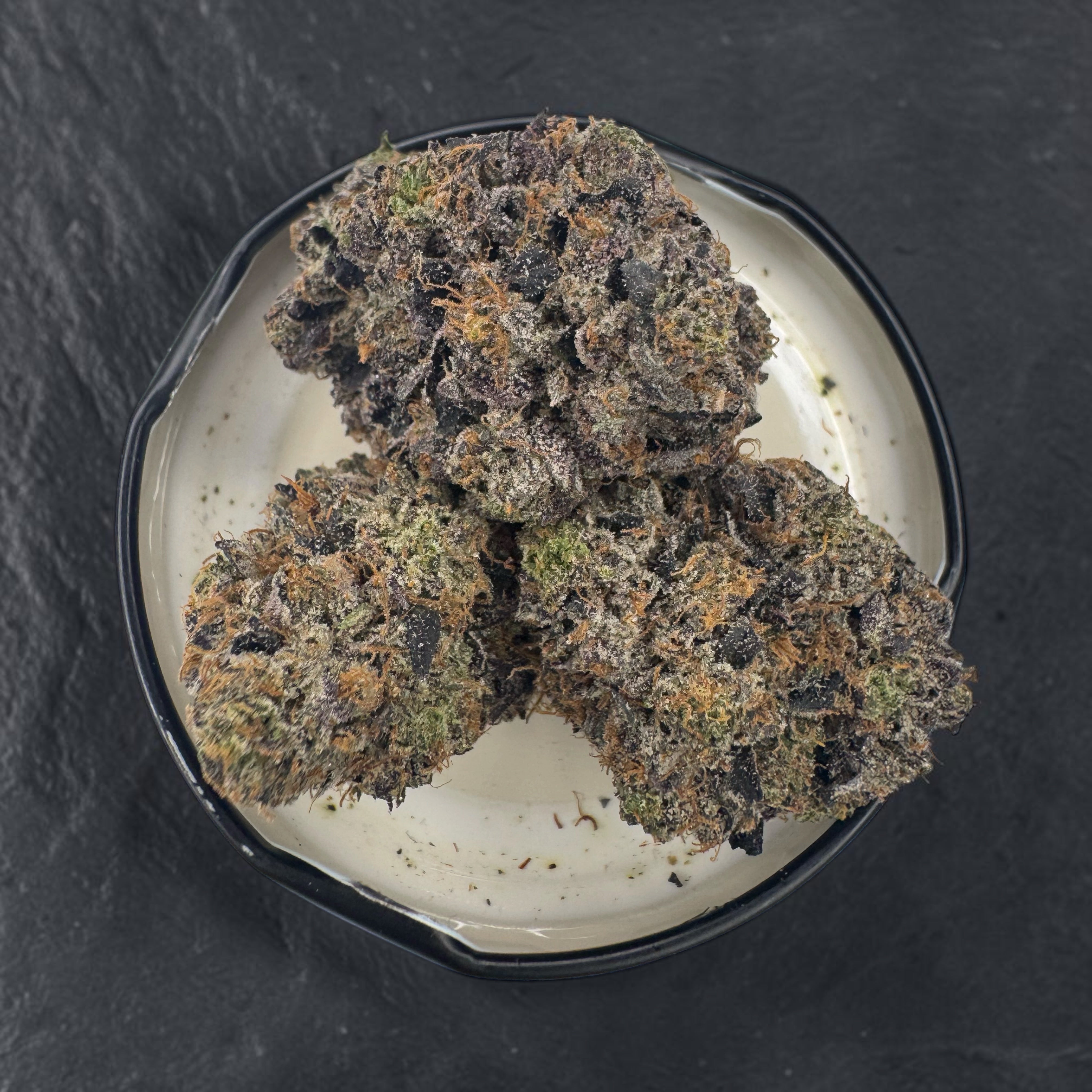 Sour Jamaican Lime Pink top shelf AAAAA weed strain large resin covered buds Toronto Ontario