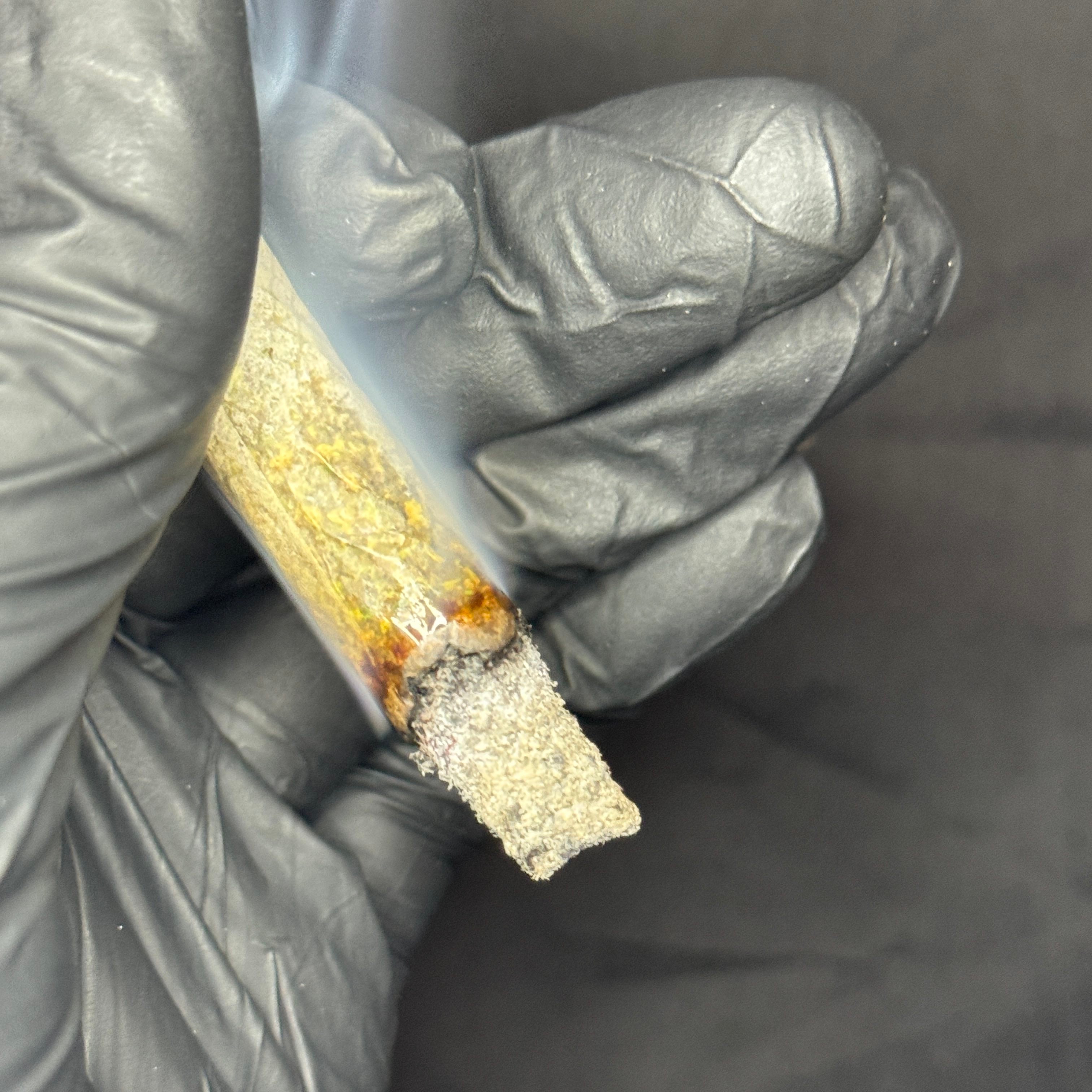 Space Force One AAAAA Exotic Gas Hybrid – Rolled Joint with Frosty Kief Burn – Toronto Cannabis Delivery